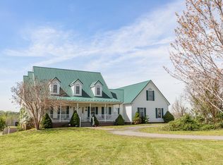 1692 W Courthouse Rd, Crewe, VA 23930