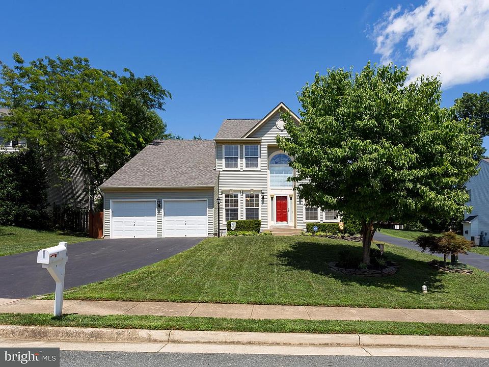 1st image of 15 Sturbridge Ln