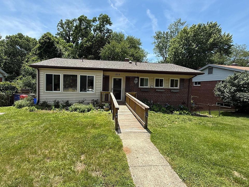 1st image of 512 Waterford Rd