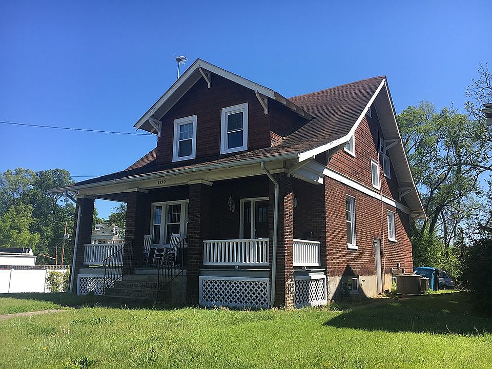 1st image of 1320 Campbell Ave SW
