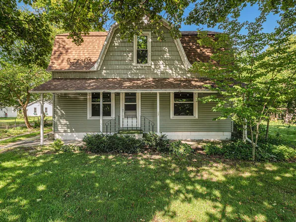 728 S Richardson St, Vicksburg, MI 49097
