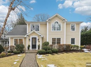 715 Hillcrest Rd, Ridgewood, NJ 07450