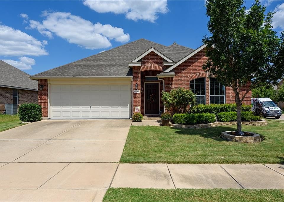 1st image of 4733 Dogwood Dr