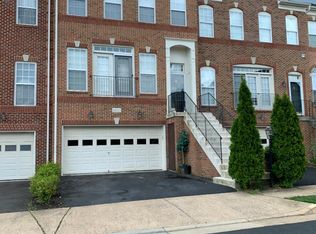 22002 Avonworth Sq, Ashburn, VA 20148