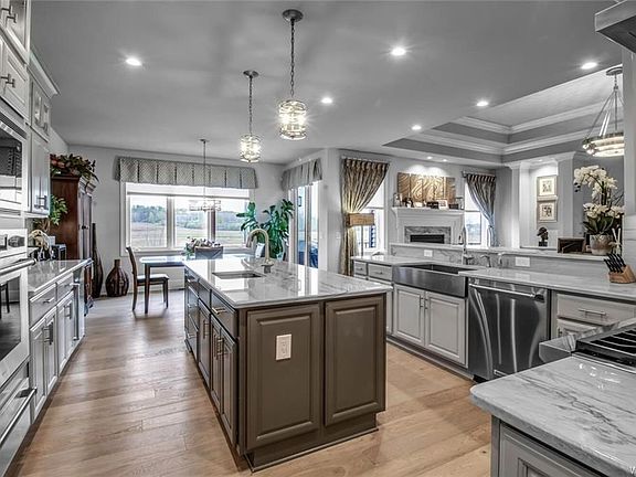 2nd image of 9723 Silver Birch Ct