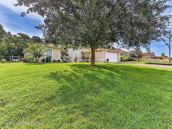 4th image of 6492 Blackbird Ave