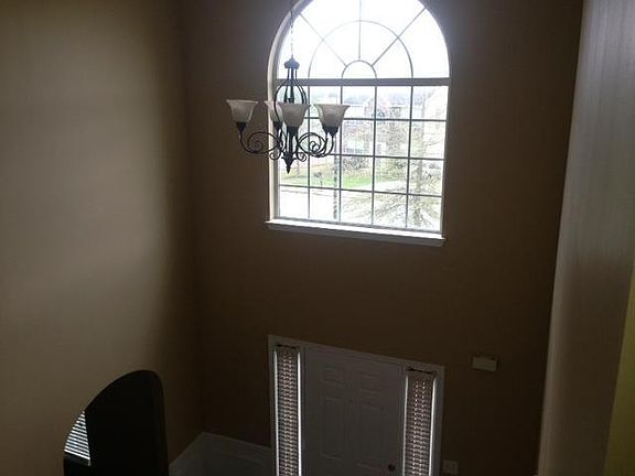 5th image of 3713 Meridian Ln