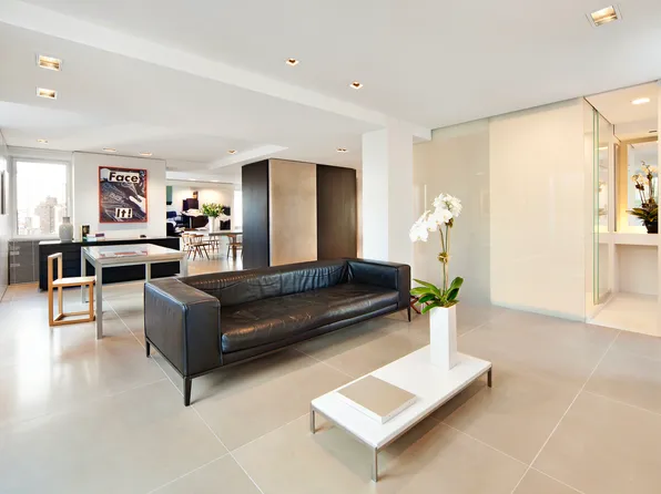 785 Park Avenue image 7 of 17