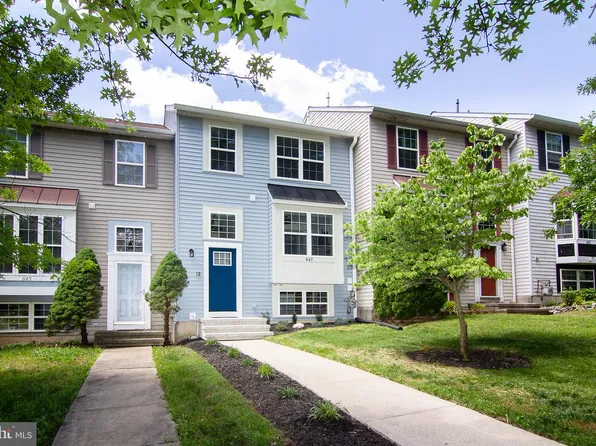 647 Windsor Dr, Westminster, MD 21158