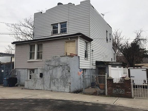 4th image of 133-12 78th St