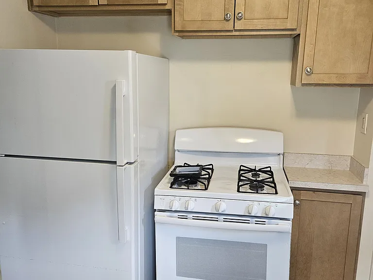 20901 Fuller Ave — Photo 5