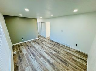 86 Lansing St, Aurora, CO 80010