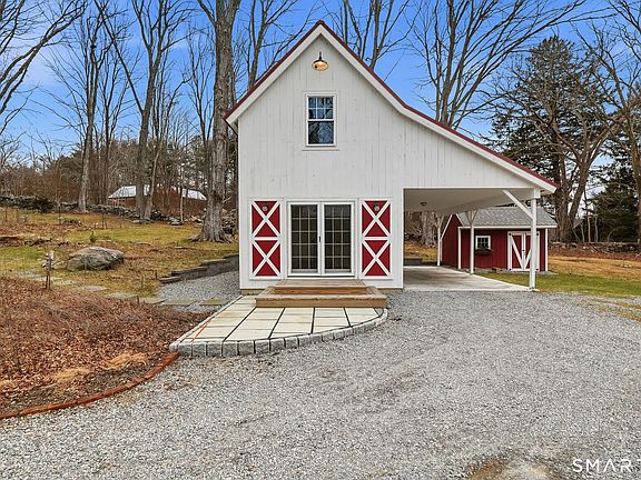 3rd image of 134 Sterling City Road