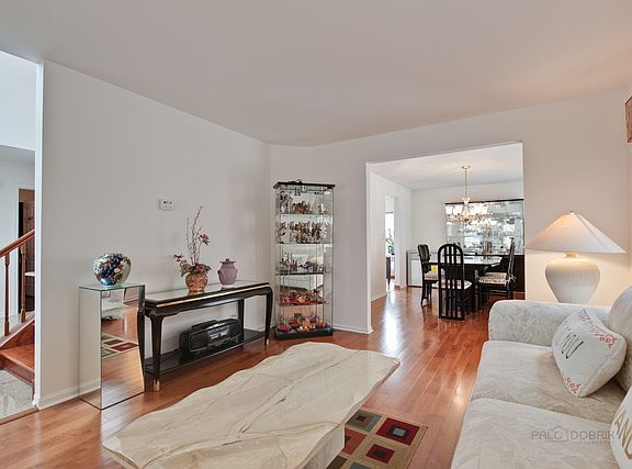 4th image of 11 Buckskin Ln