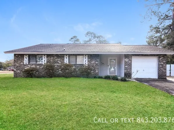 317 Woodward Blvd, Summerville, SC 29483