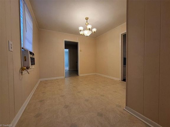 5th image of 1506 W Florida St