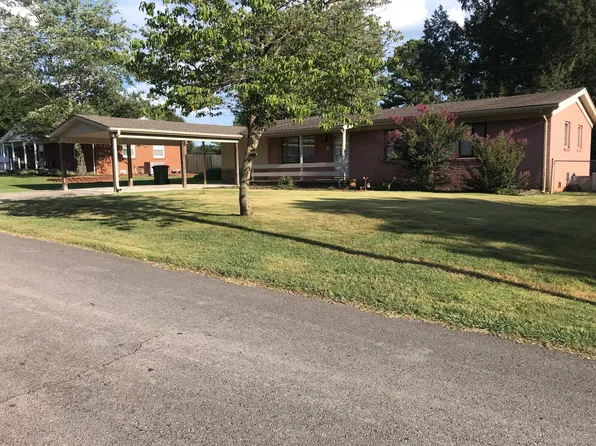 906 Davison Ave, Muscle Shoals, AL 35661