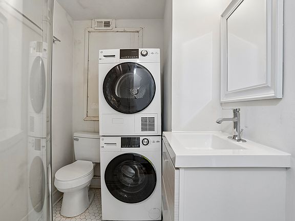 3rd image of 334-38 Lombard St #115A