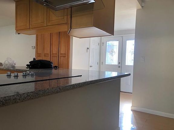 4th image of 21629 Birch Hill Dr