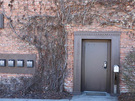 Security door w/ tenant mailboxes