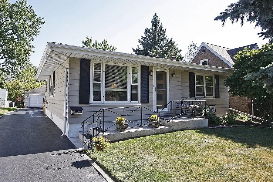 648 W Elm Park Ave photo 1