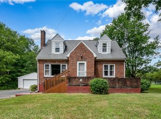 177 Irishtown Rd, Grove City, PA 16127