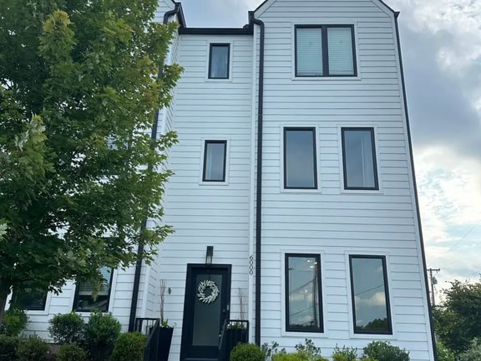 6000 Sterling St