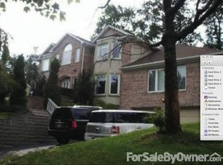 32 Continental Rd, Morris Plains, NJ 07950