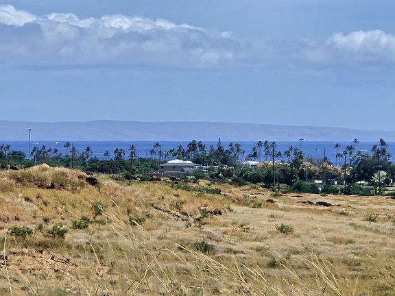 2nd image of 536B Lahainaluna Rd #3