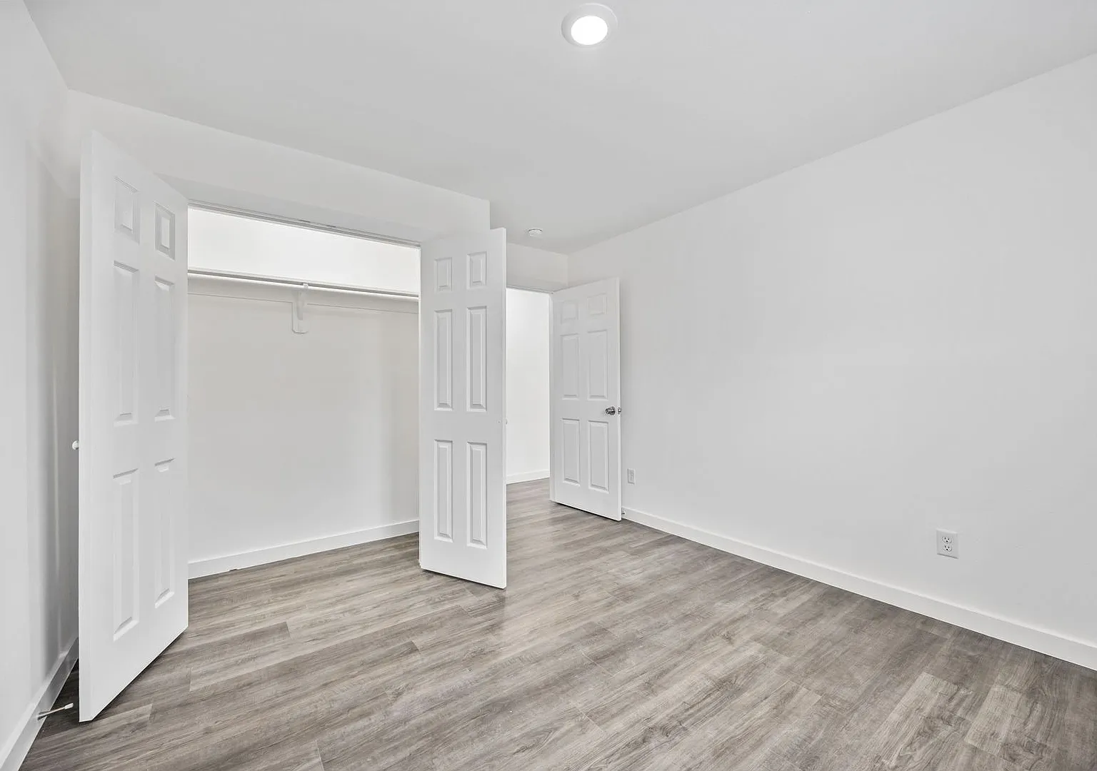Brand New Home! — Photo 4