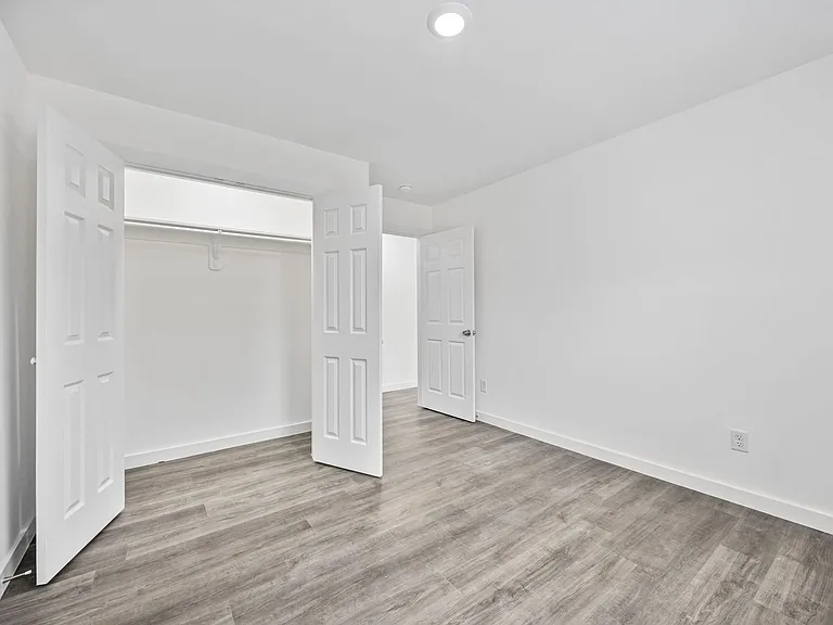 7611 Shotwell St #B — Photo 4