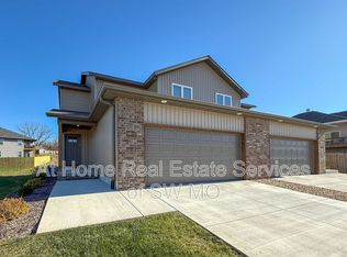 1000 S Rimes Ave, Ozark, MO 65721