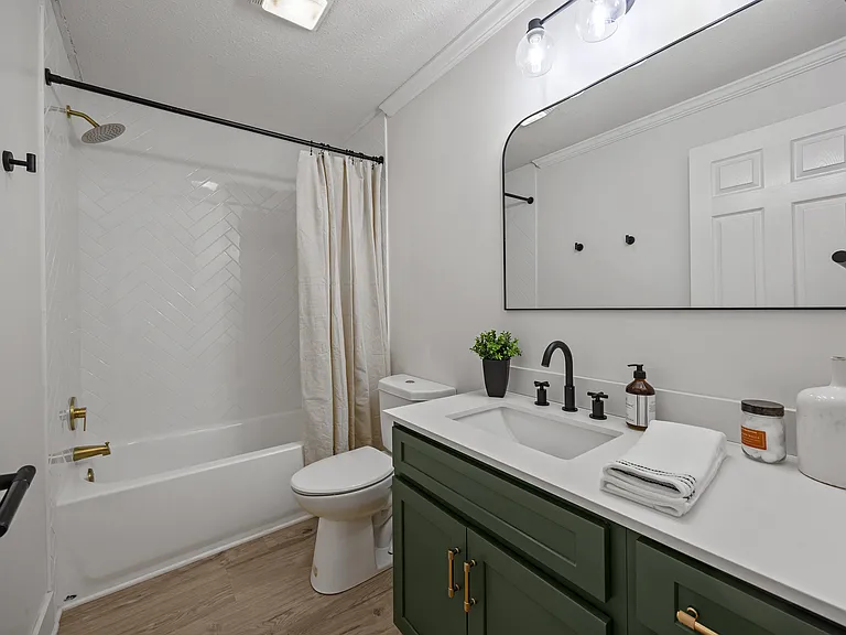 3057 Fountainview Ave — Photo 27
