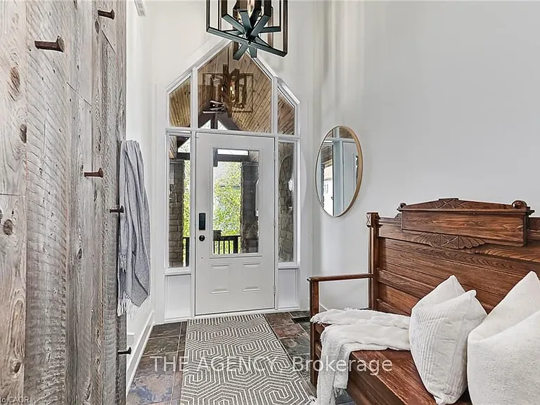 129 Venture Blvd — Photo 5