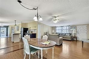4th image of 2400 LEMUR DRIVE