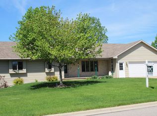 N4119 Oak Ln, Freedom, WI 54130