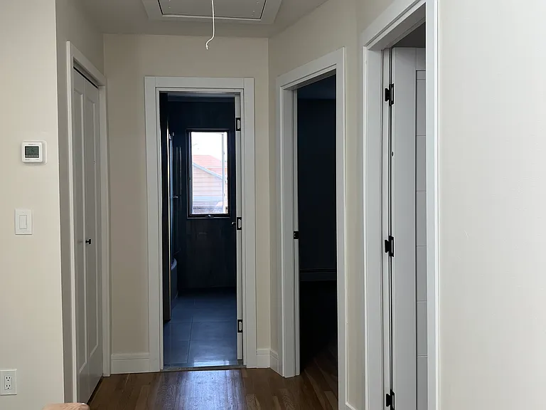 289 Knox Ave #1 — Photo 12