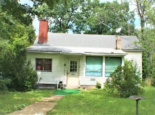 242 Morris Tpke, Newton, NJ 07860