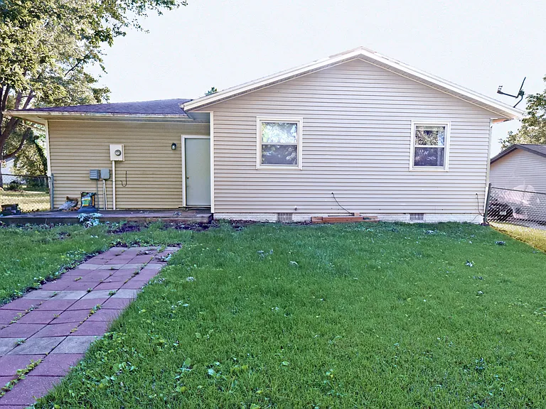 30 Bayberry Ln — Photo 15