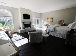 2038 Elevado Rd, Vista, CA 92084