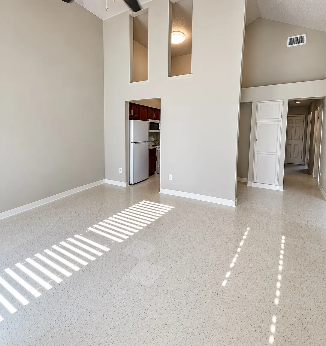 3 bed, 1100 sqft, $1,750 — Photo 2