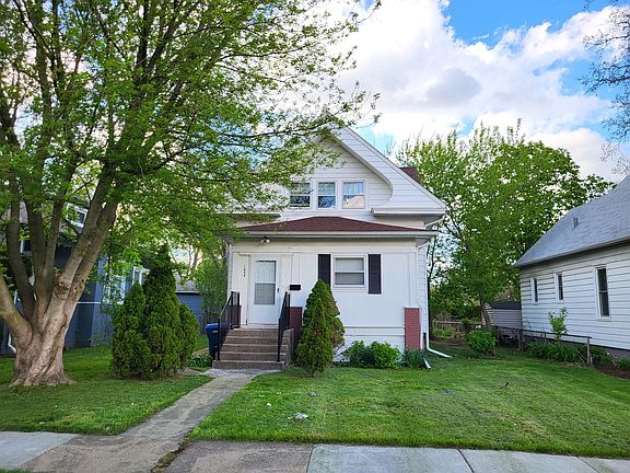 3rd image of 1004 Argonne Dr