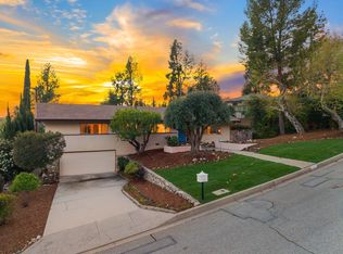1935 Oakwood Ave, Sierra Madre, CA 91024
