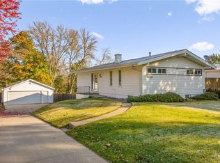 1628 E Virginia Ave, Des Moines, IA 50320