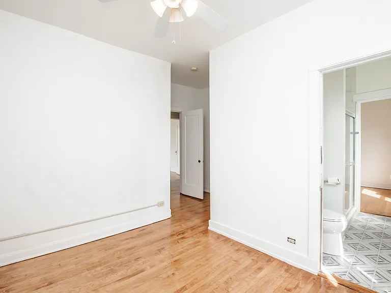 1347 E Hyde Park Blvd #3 — Photo 18