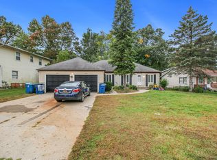 5909-5911 Ridgebrook Ave SE, Grand Rapids, MI 49508