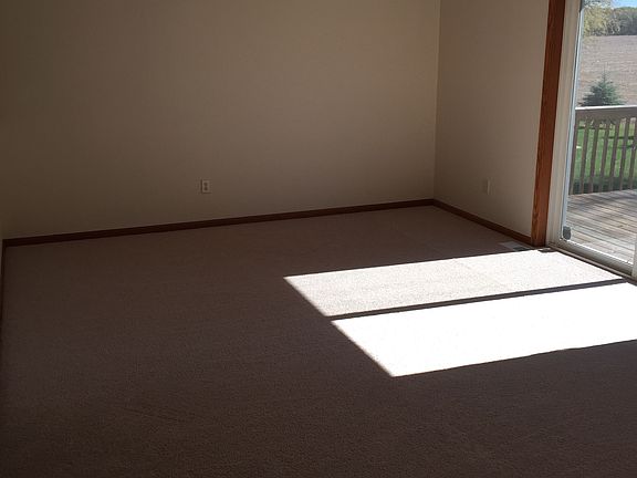 4th image of 1621 Forest Glen Cir