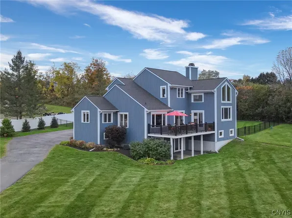 4755 Amerman Rd, Skaneateles, NY 13152