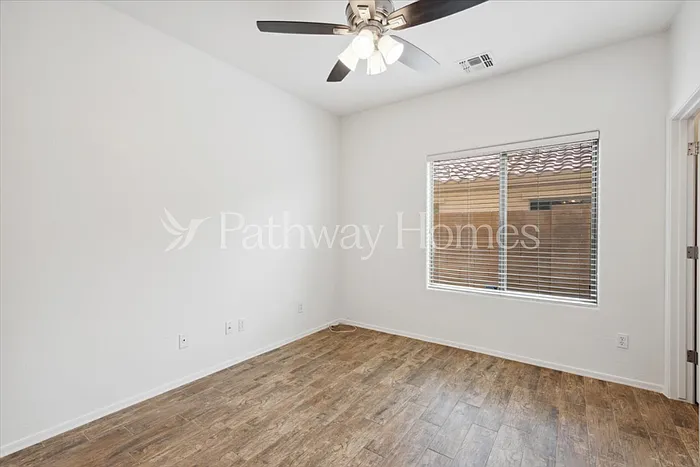 17762 W Watson Ln — Photo 13
