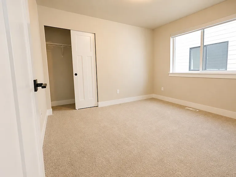 18532 Meridian Ave SE — Photo 23